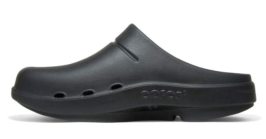 Zueco Unisex OOFOS Recovery Oocloog Negro – oofos.es